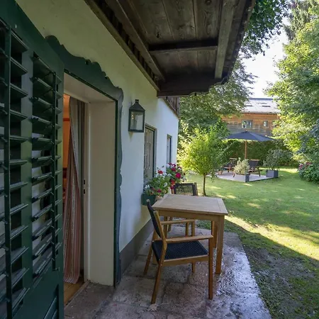 Der Schlosswirt Zu - Biedermeierhotel Und Restaurant Hotel Anif