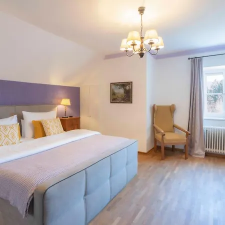 Der Schlosswirt Zu - Biedermeierhotel Und Restaurant Anif
