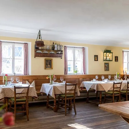 Der Schlosswirt Zu - Biedermeierhotel Und Restaurant 4* Anif