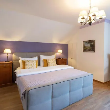 Der Schlosswirt Zu - Biedermeierhotel Und Restaurant Hotel Anif