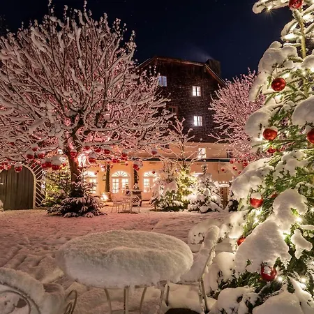 Der Schlosswirt Zu - Biedermeierhotel Und Restaurant Hotel 4*