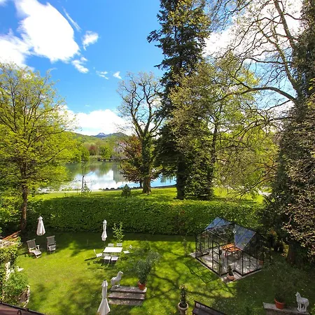 Der Schlosswirt Zu - Biedermeierhotel Und Restaurant 4*