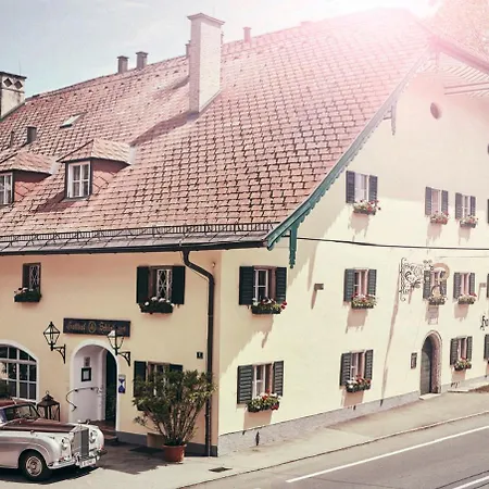Hotel Der Schlosswirt Zu - Biedermeierhotel Und Restaurant 4*