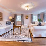 Der Schlosswirt Zu - Biedermeierhotel Und Restaurant Hotell Anif