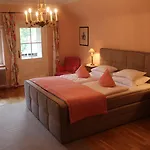 Der Schlosswirt Zu - Biedermeierhotel Und Restaurant Hotell Anif