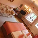 Der Schlosswirt Zu - Biedermeierhotel Und Restaurant 4* Anif