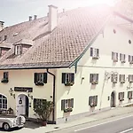 Hotel Der Schlosswirt Zu - Biedermeierhotel Und Restaurant Anif