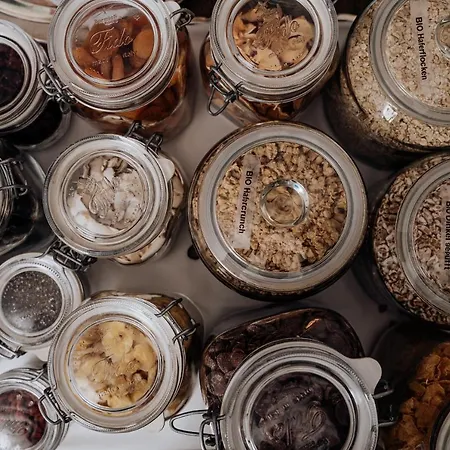 Der Schlosswirt Zu - Biedermeierhotel Und Restaurant Ξενοδοχείο 4*