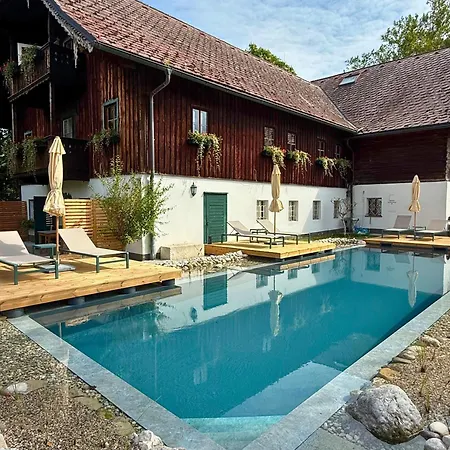 Der Schlosswirt Zu - Biedermeierhotel Und Restaurant Hotel 4*