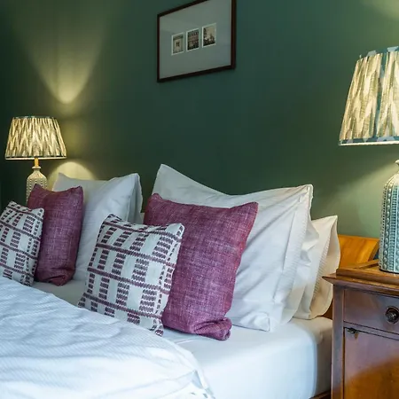 Der Schlosswirt Zu - Biedermeierhotel Und Restaurant Hotel