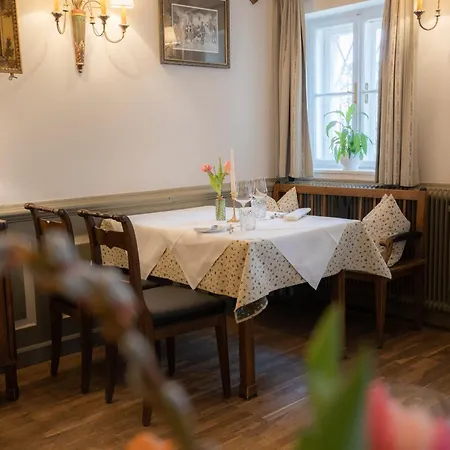 Der Schlosswirt Zu - Biedermeierhotel Und Restaurant Hotel Anif