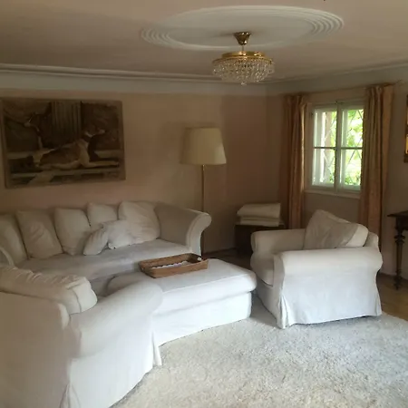 Der Schlosswirt Zu - Biedermeierhotel Und Restaurant 酒店 4*