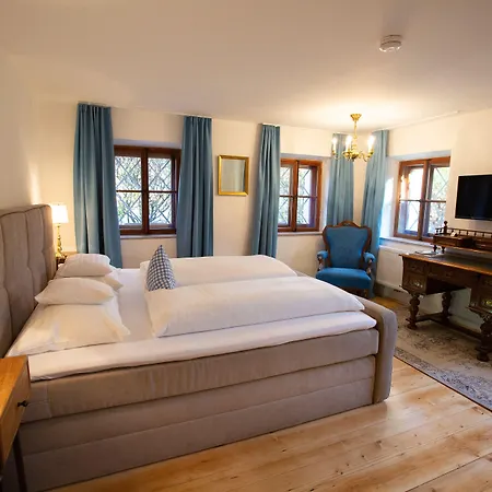 Der Schlosswirt Zu - Biedermeierhotel Und Restaurant 酒店