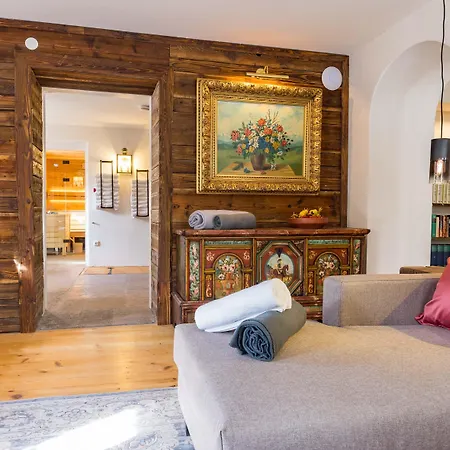 酒店 Der Schlosswirt Zu - Biedermeierhotel Und Restaurant 阿尼夫