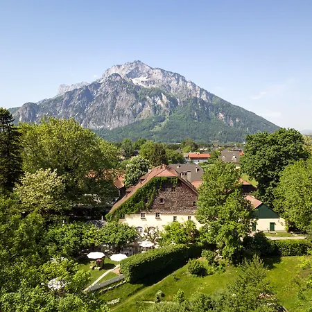 Der Schlosswirt Zu - Biedermeierhotel Und Restaurant 4*
