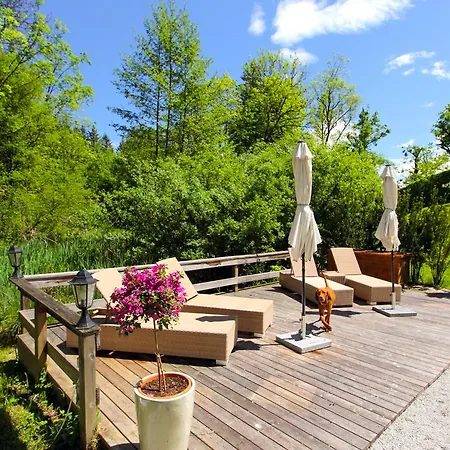 Der Schlosswirt Zu - Biedermeierhotel Und Restaurant 4*