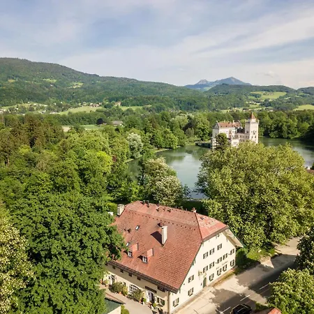 Der Schlosswirt Zu - Biedermeierhotel Und Restaurant מלון 4*