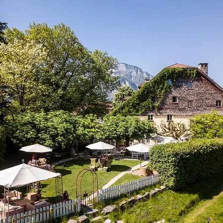 Der Schlosswirt Zu - Biedermeierhotel Und Restaurant